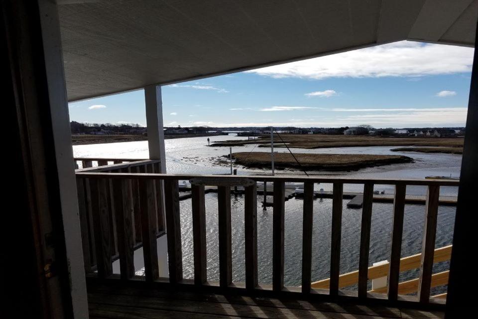 The Hotel At Cape Ann Marina Gloucester Extérieur photo