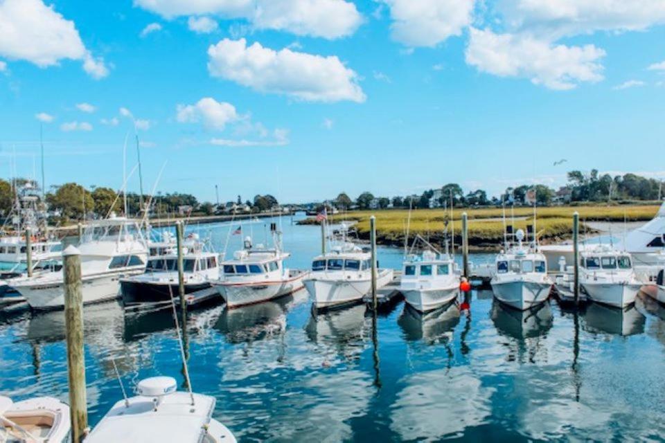 The Hotel At Cape Ann Marina Gloucester Extérieur photo