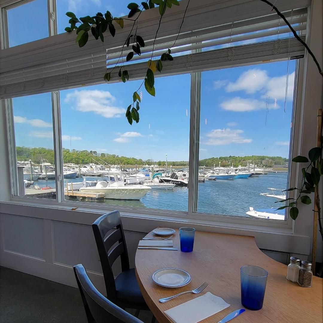 The Hotel At Cape Ann Marina Gloucester Extérieur photo